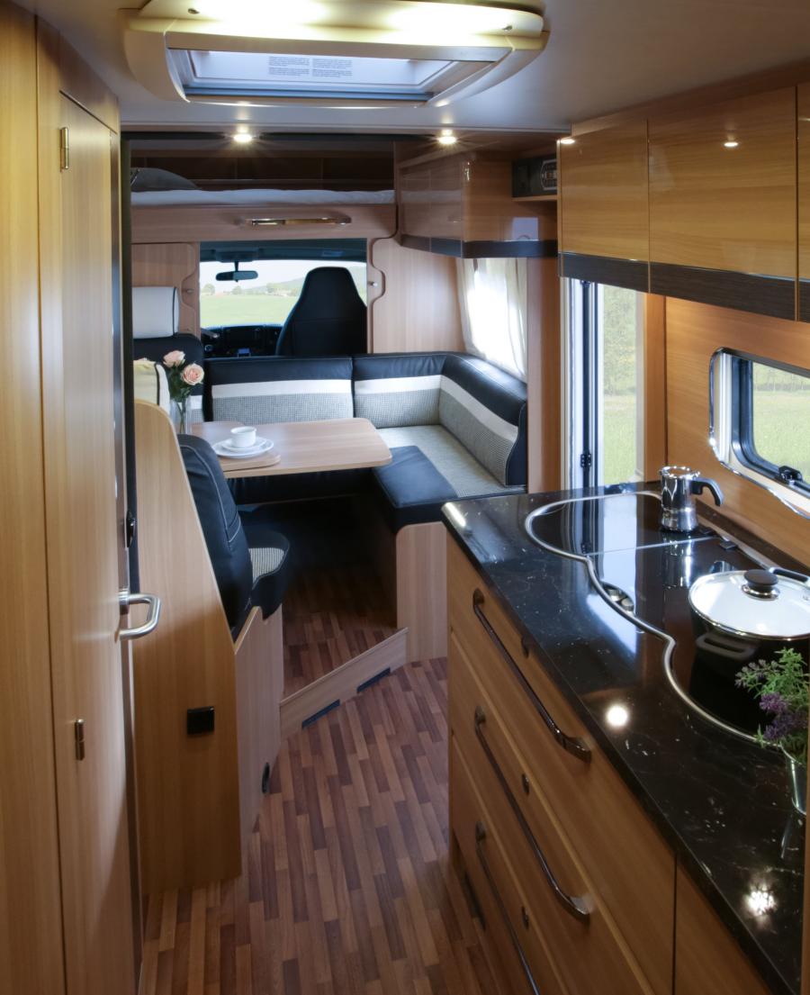 Интерьер LMC Grand Breezer A 2015 года  (фото 3 из 4)